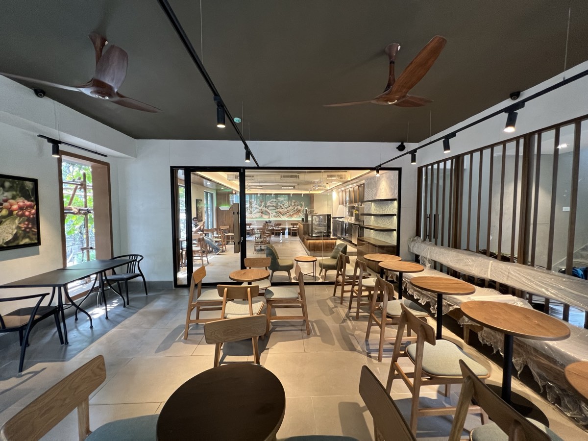 Tata Starbucks – Harrington Road — image 1